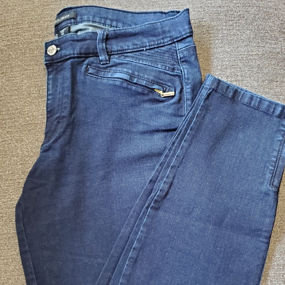 White House Black Market Legging Jeans